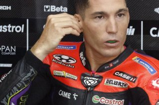 Aleix Espargaro a abandonné la combinaison de motard KEYSTONE/EPA/FRANCK ROBICHON